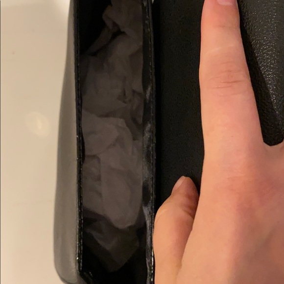 NWT Victoria’s Secret black crossbody bag - Picture 5 of 6